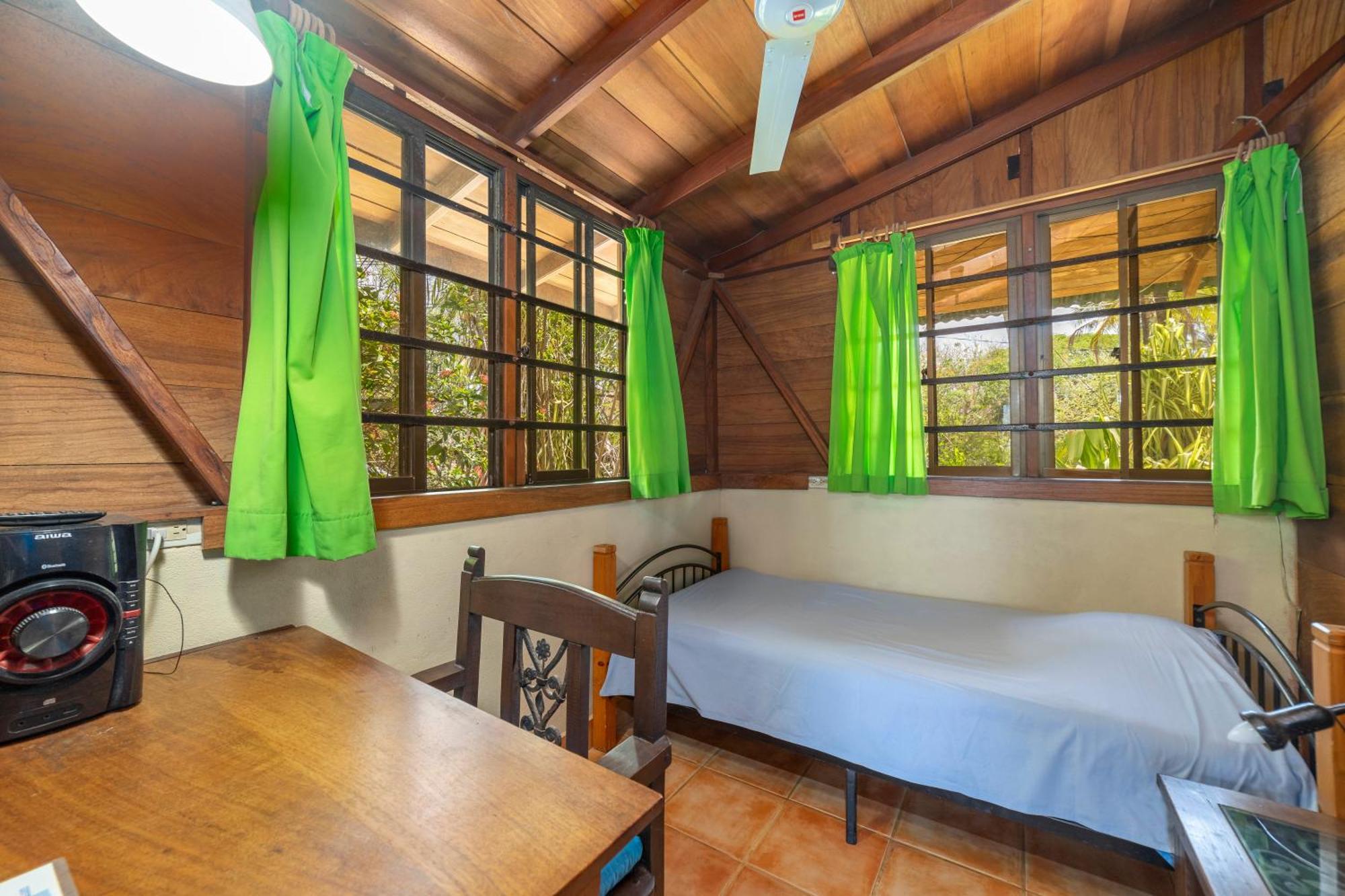 Casas Pelicano Lodge Playa Junquillal