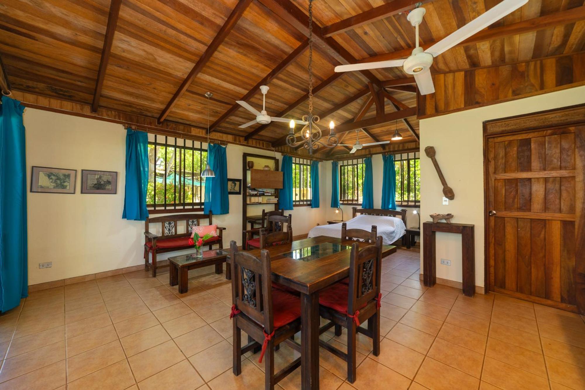 Casas Pelicano